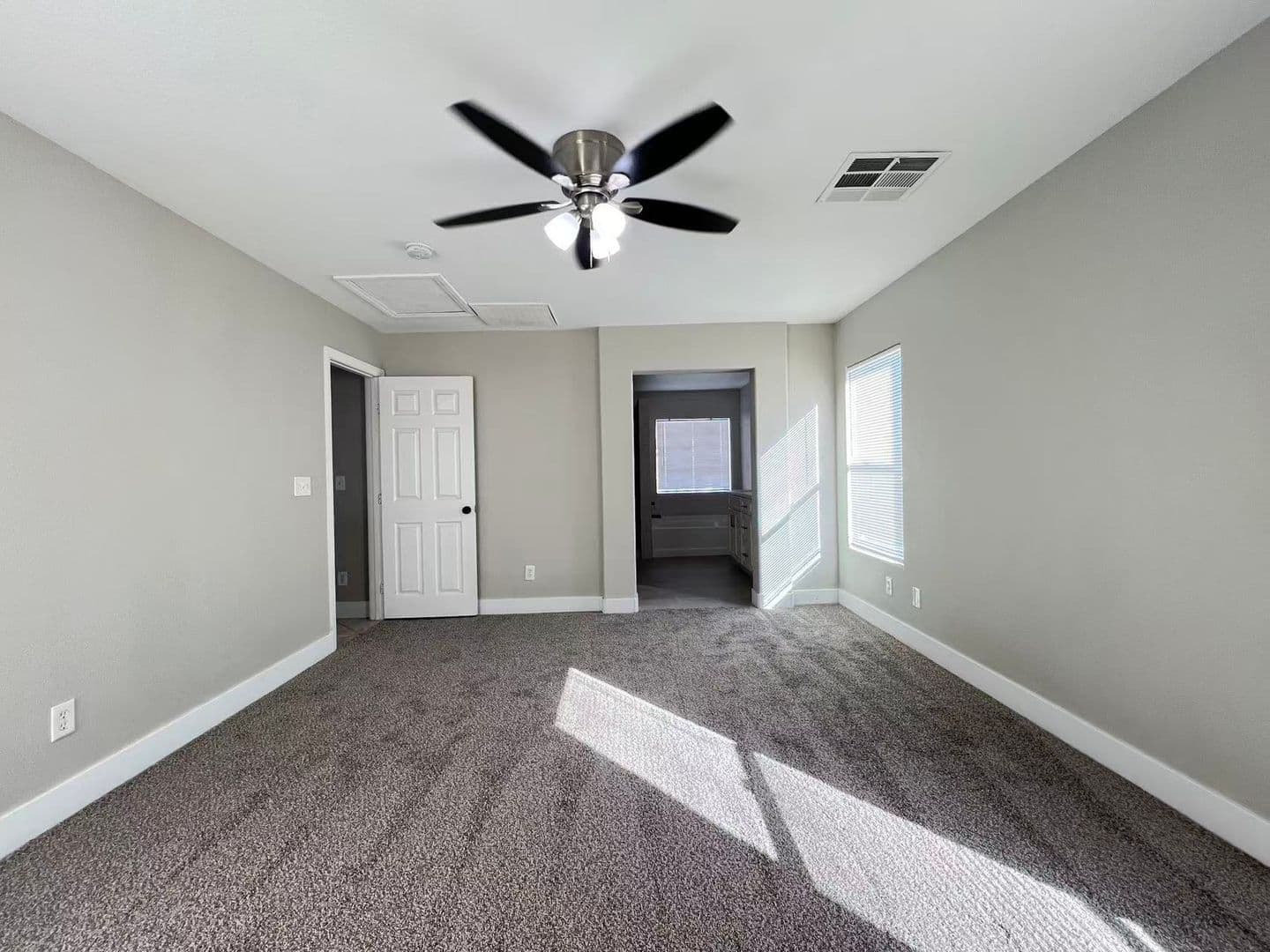 Las Vegas House: 8469 Cavaricci Ave
