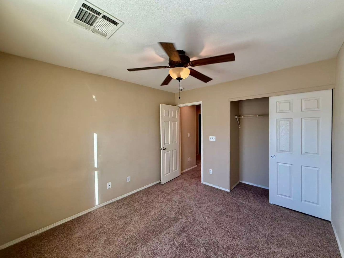 Henderson House: 1943 Sundown Canyon Dr