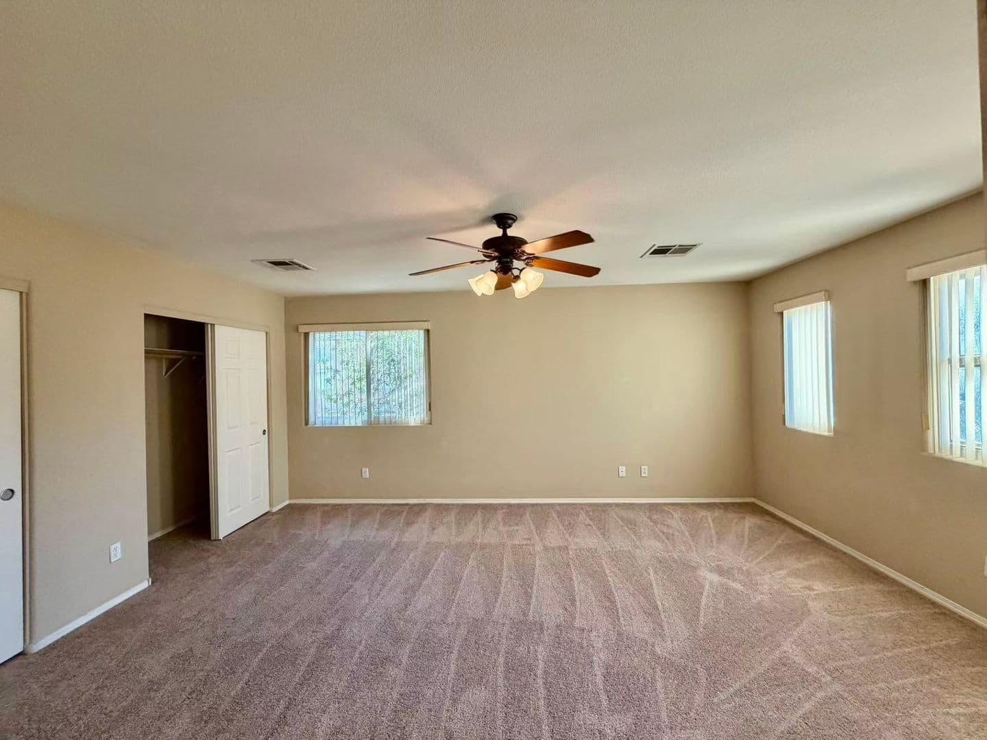 Henderson House: 1943 Sundown Canyon Dr
