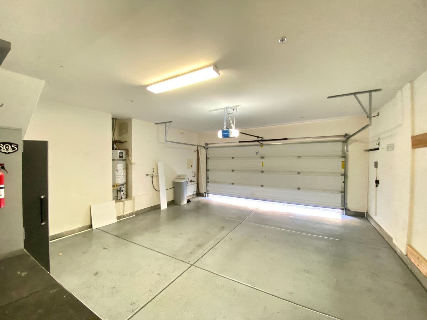 Henderson House: 3621 Vino Biano Ave