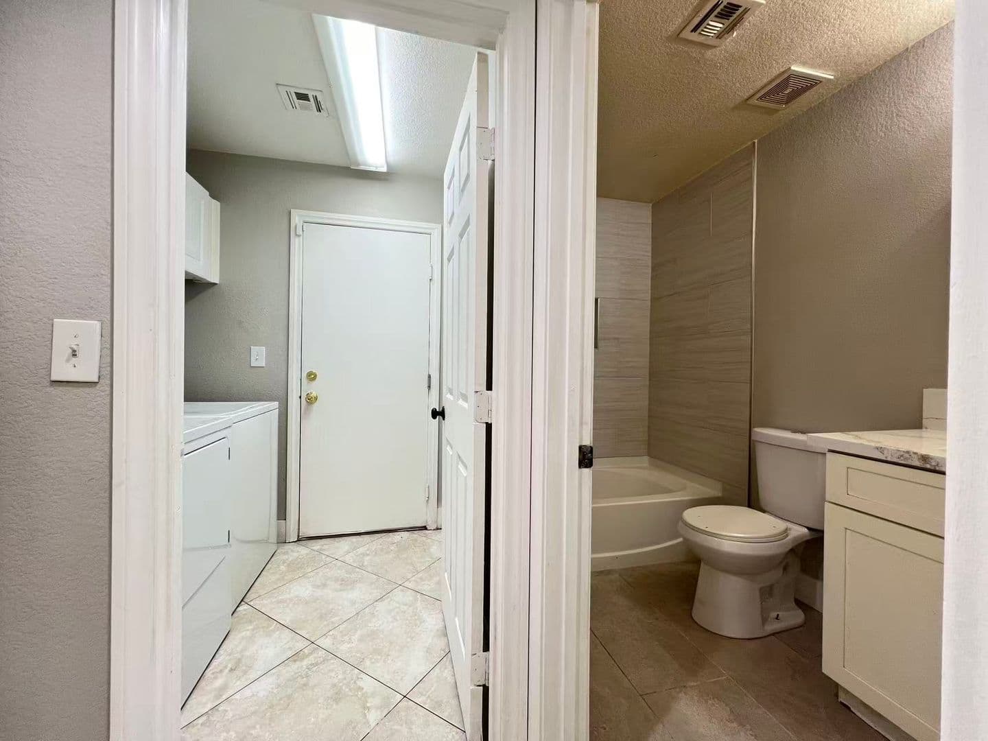 Las Vegas House: 8469 Cavaricci Ave