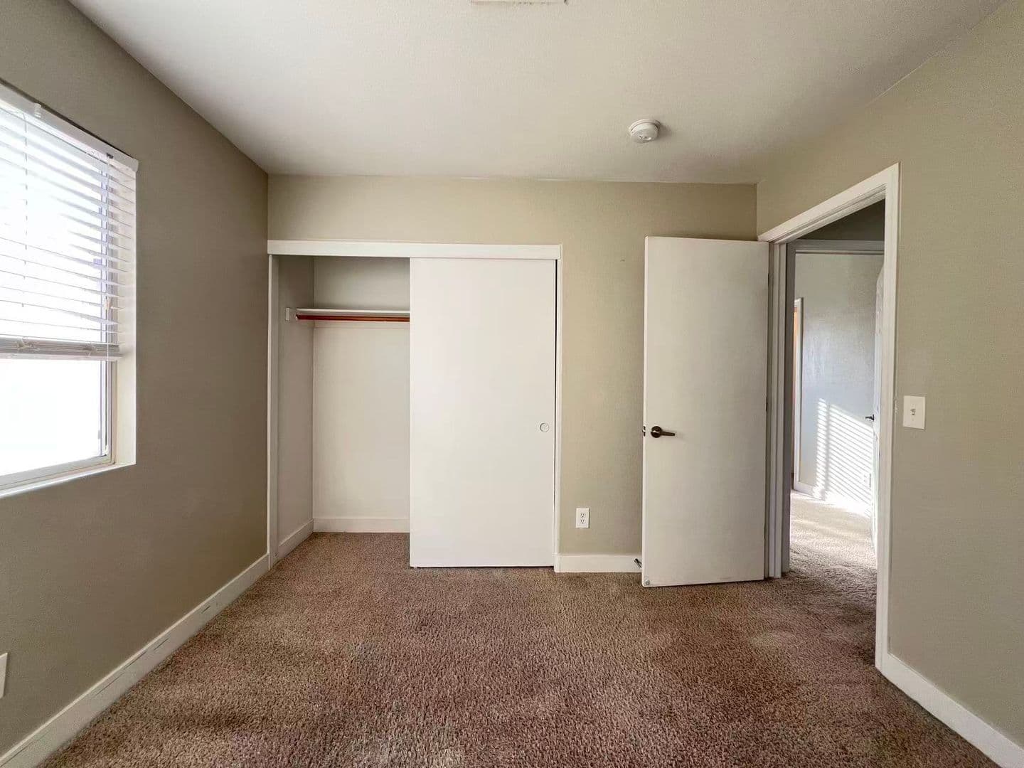 Las Vegas House: 9363 Graceful Gold St