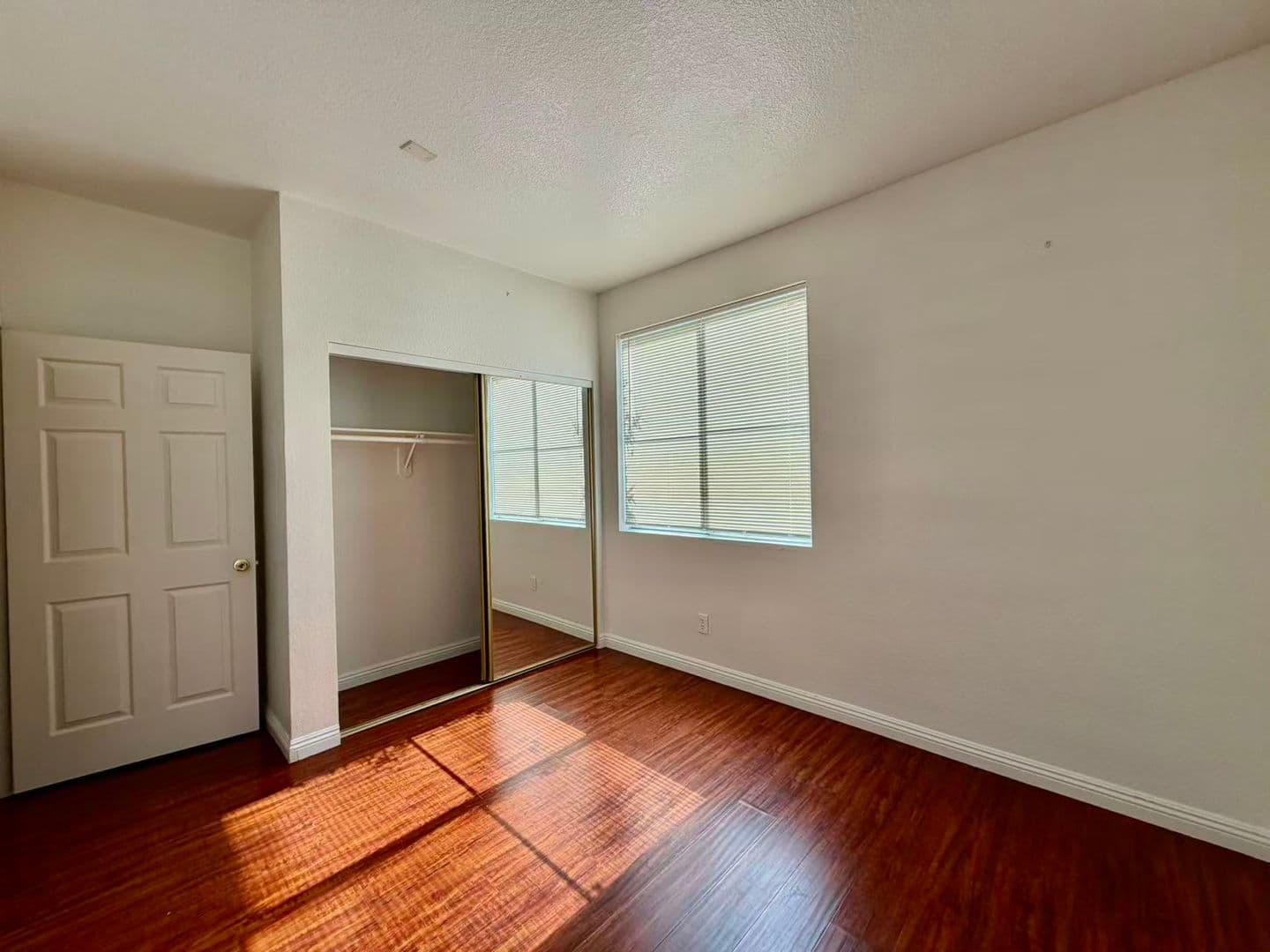 Las Vegas House: 5155 W Tropicana Ave B20 #1045