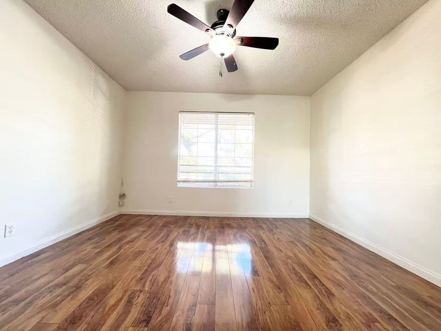 Las Vegas House: 2200 S Fort Apache Rd #2205