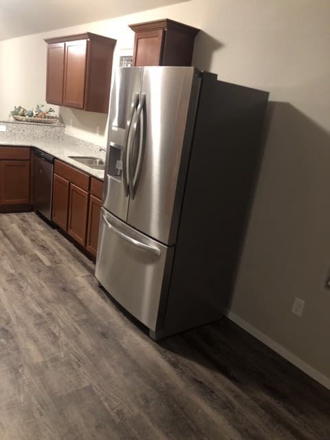 Fayetteville House: 5002 W Claxton Cir
