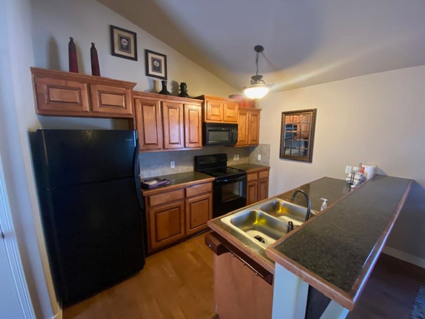 Fayetteville House: 922 W 15th St Apt 10