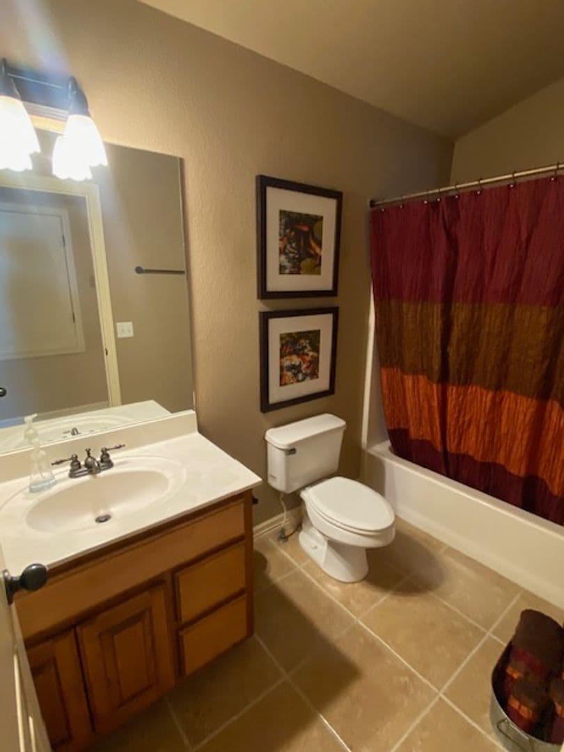 Fayetteville House: 922 W 15th St Apt 10