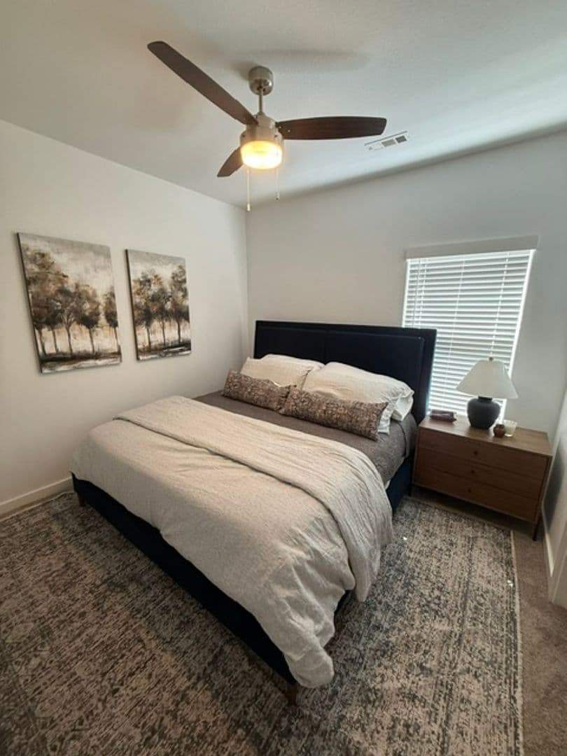 Fayetteville Apartment: 115 N School Ave