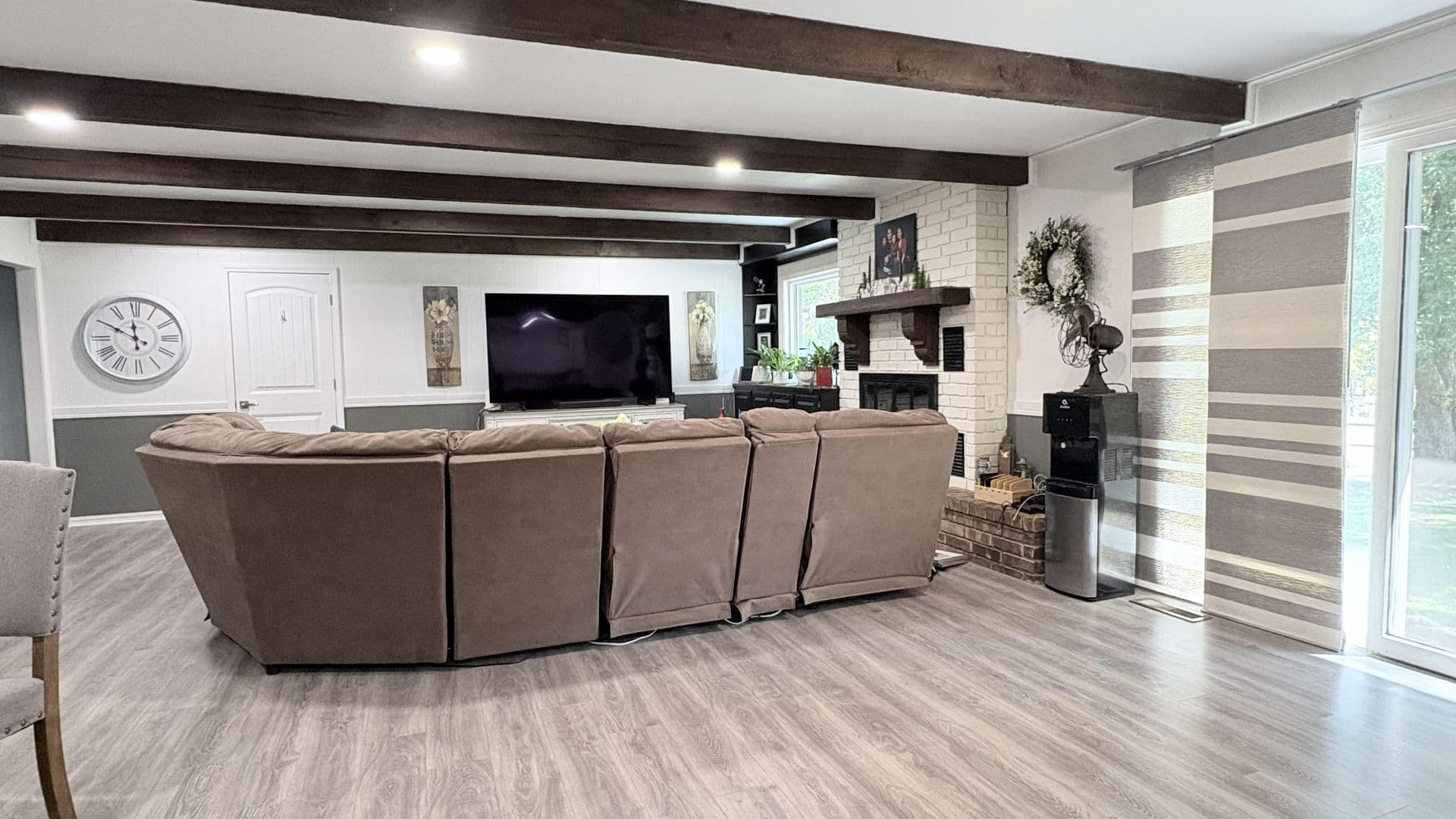 Siloam Springs House: 1365 Twin Springs