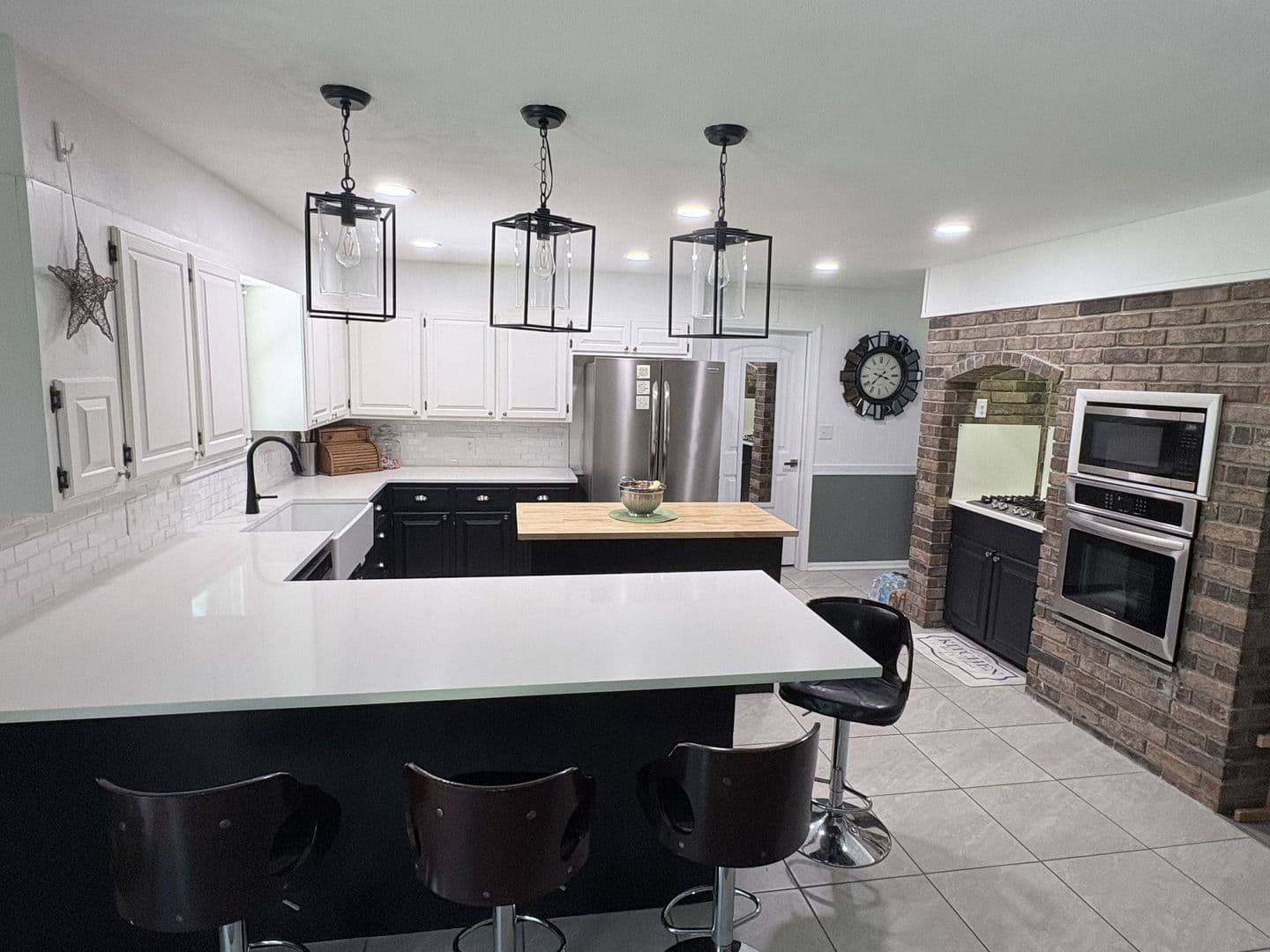 Siloam Springs House: 1365 Twin Springs