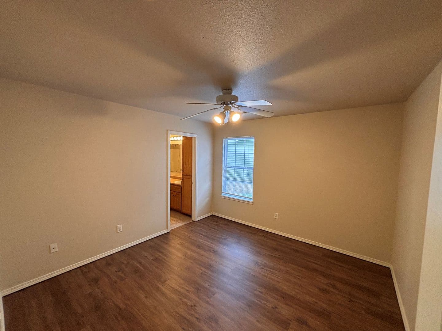 Fayetteville Apartment: Brophy Circle