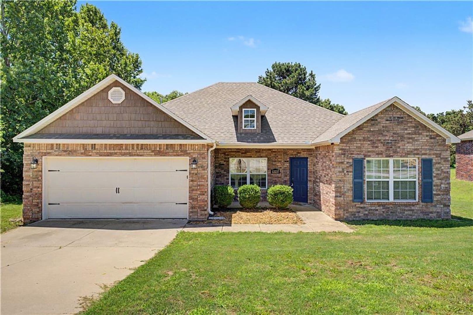 Farmington House: 12237 Richardson Rd
