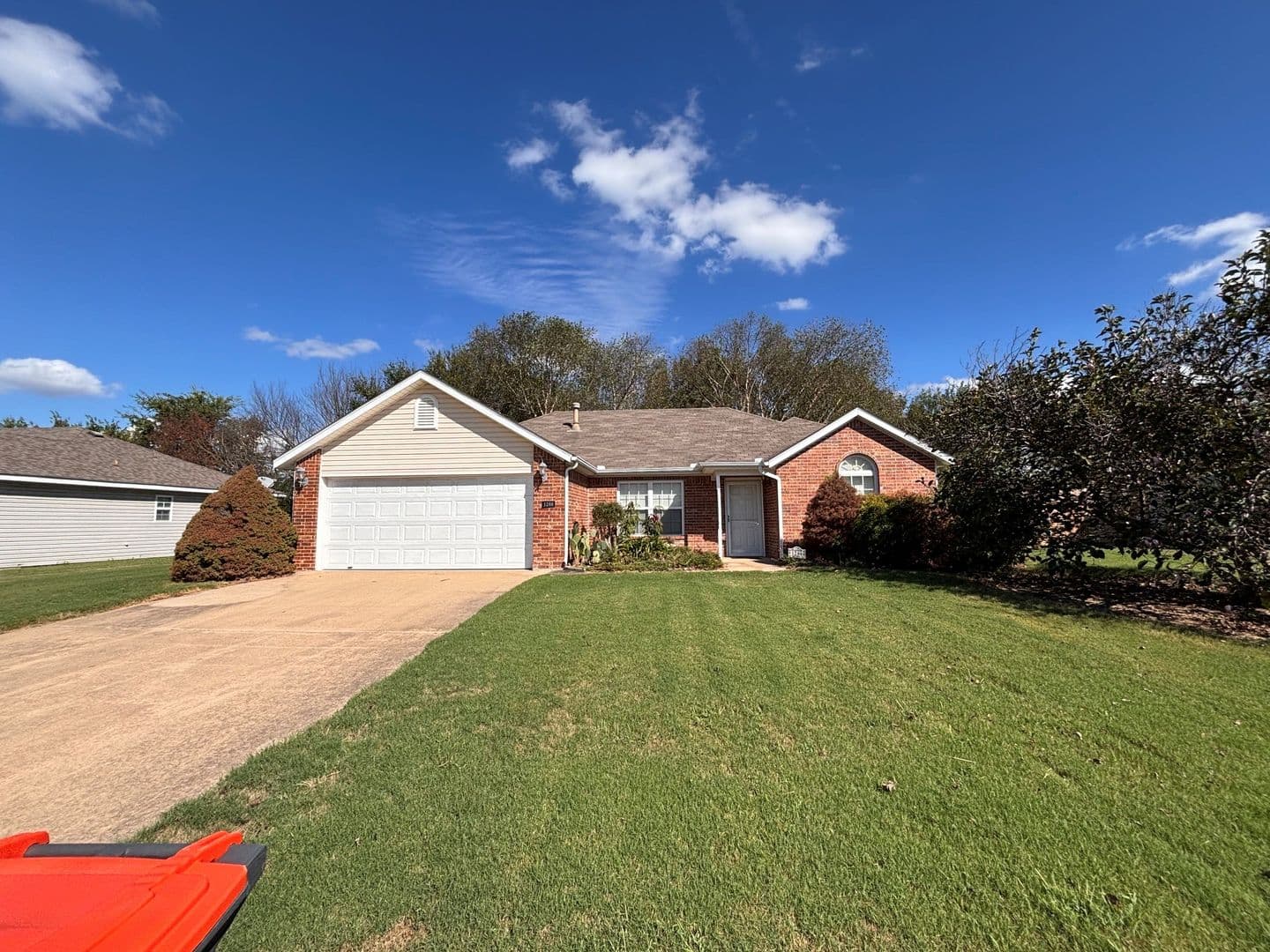 Elkins House: 1286 Hackberry Pl