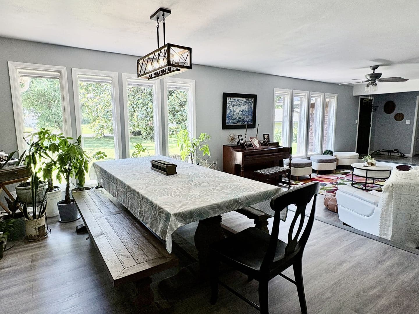 Siloam Springs House: 1365 Twin Springs