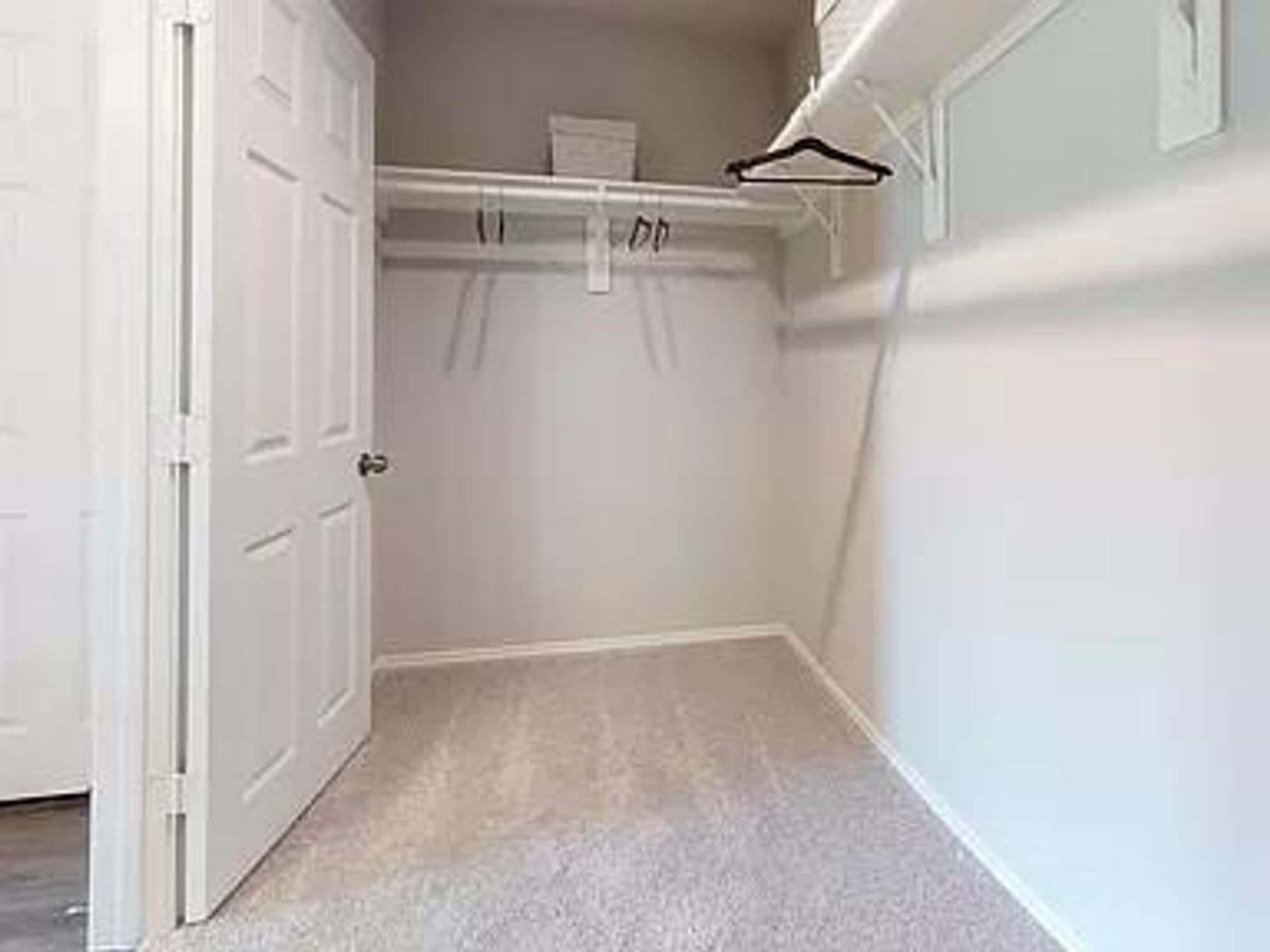 Fayetteville House: 2514 Meramec