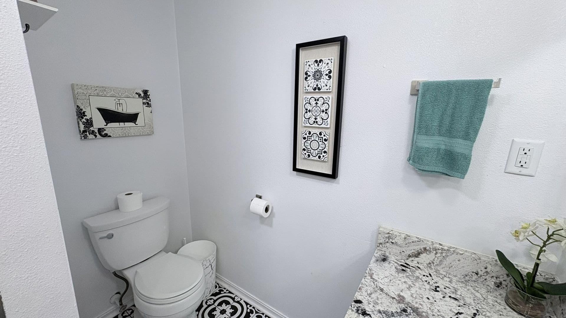 Siloam Springs House: 1365 Twin Springs