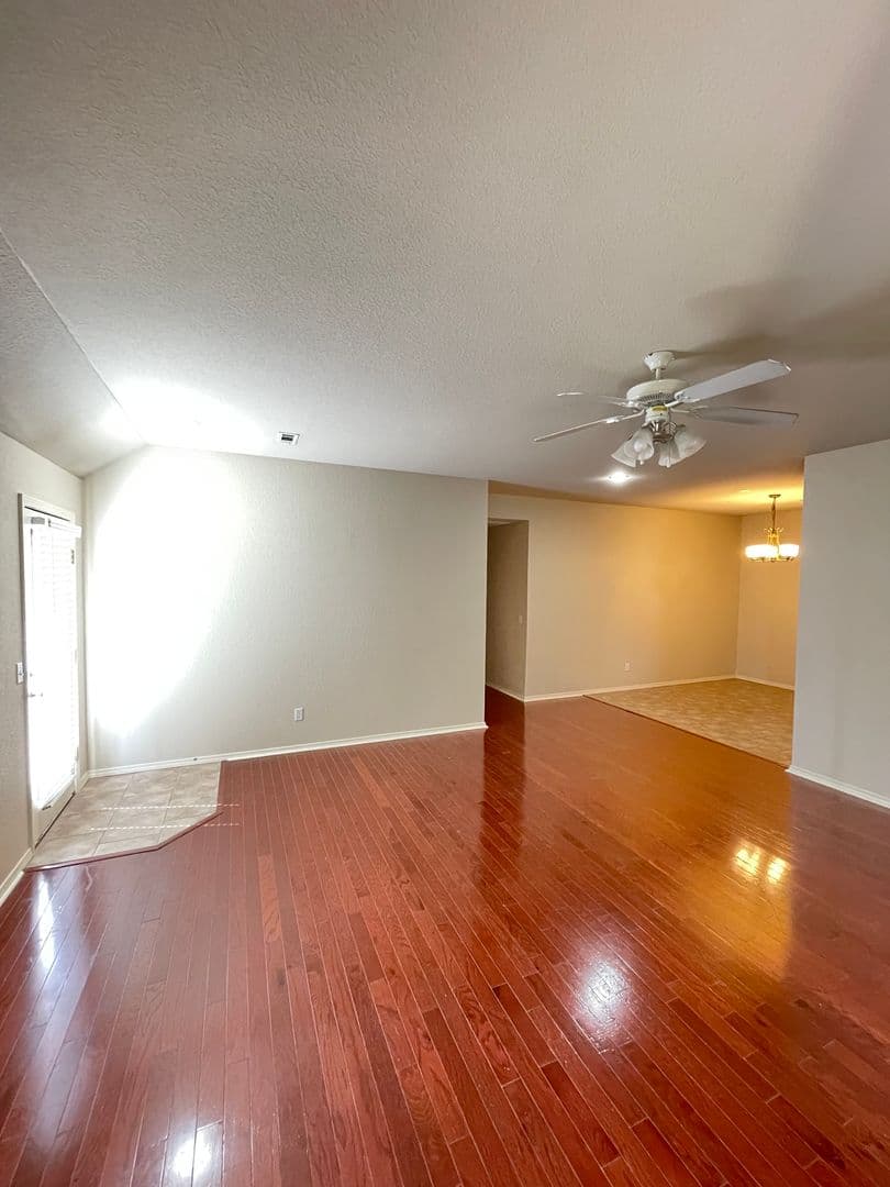 Springdale Apartment: Allegheny Terrace
