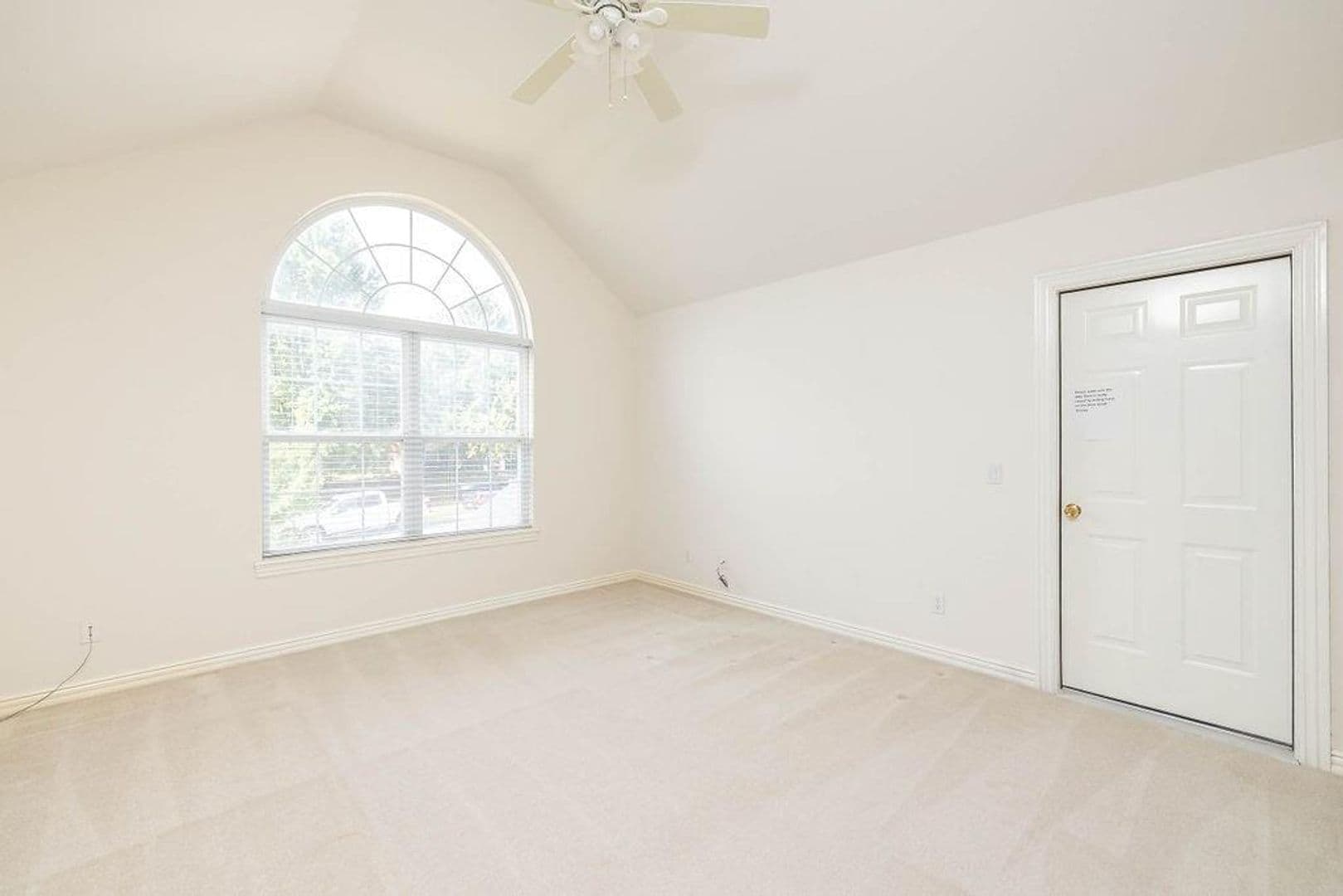 Fayetteville House: 3236 Piper Glen