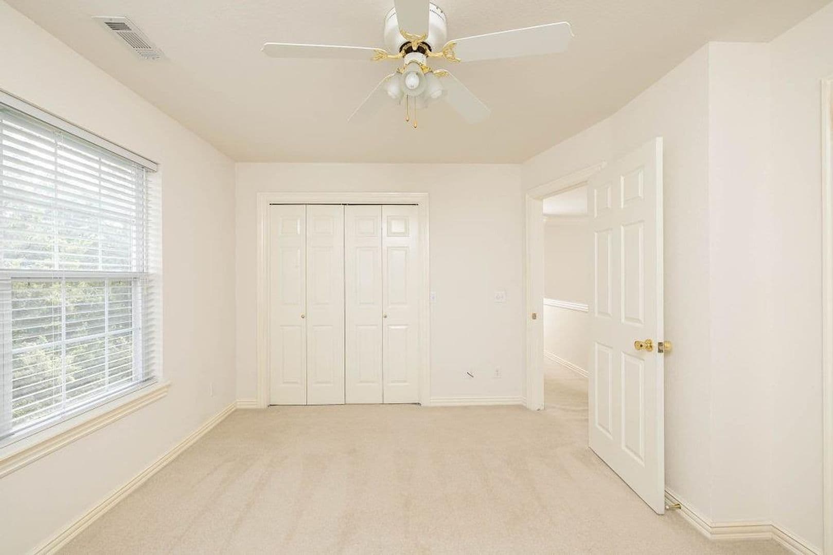 Fayetteville House: 3236 Piper Glen