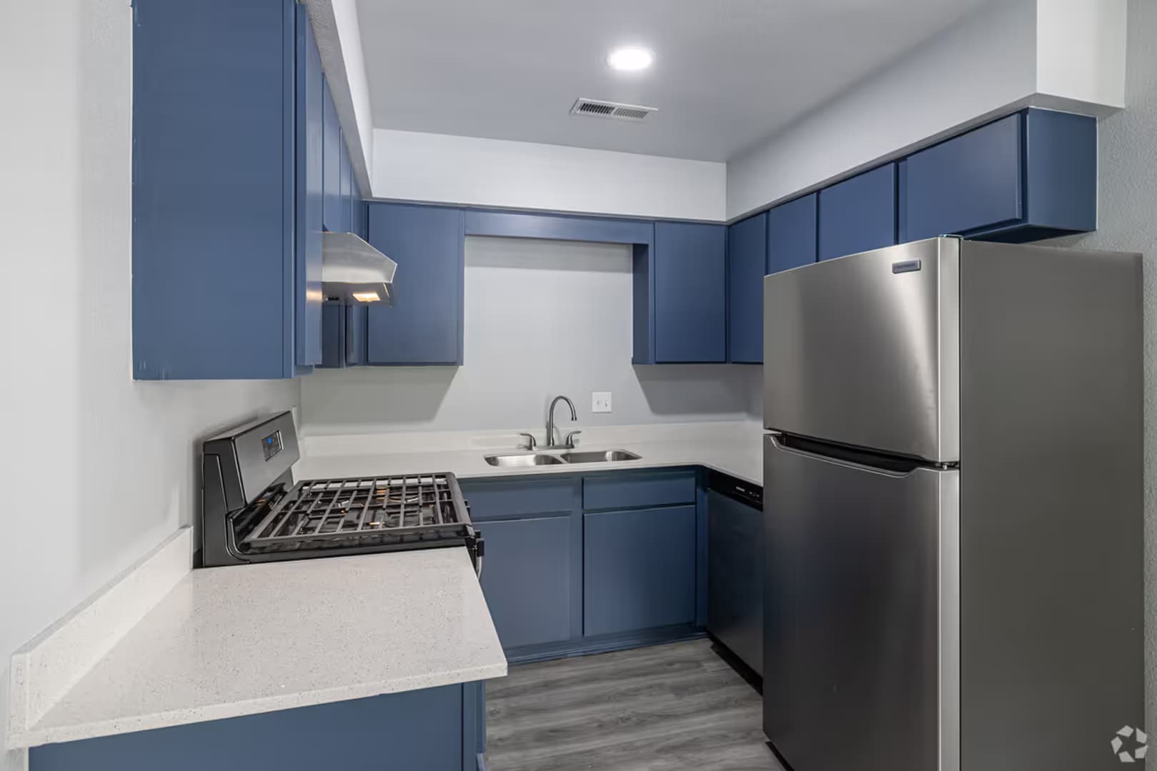Fayetteville Apartment: 1701 N Lewis Ave