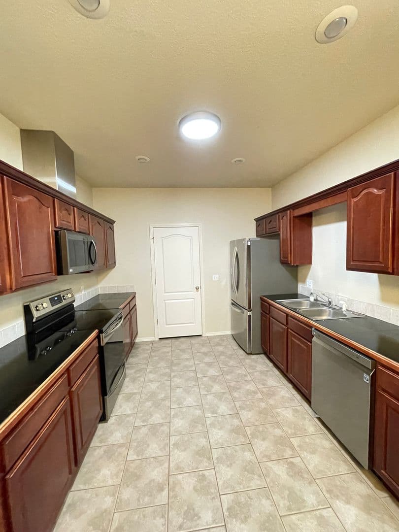 Springdale Apartment: Allegheny Terrace