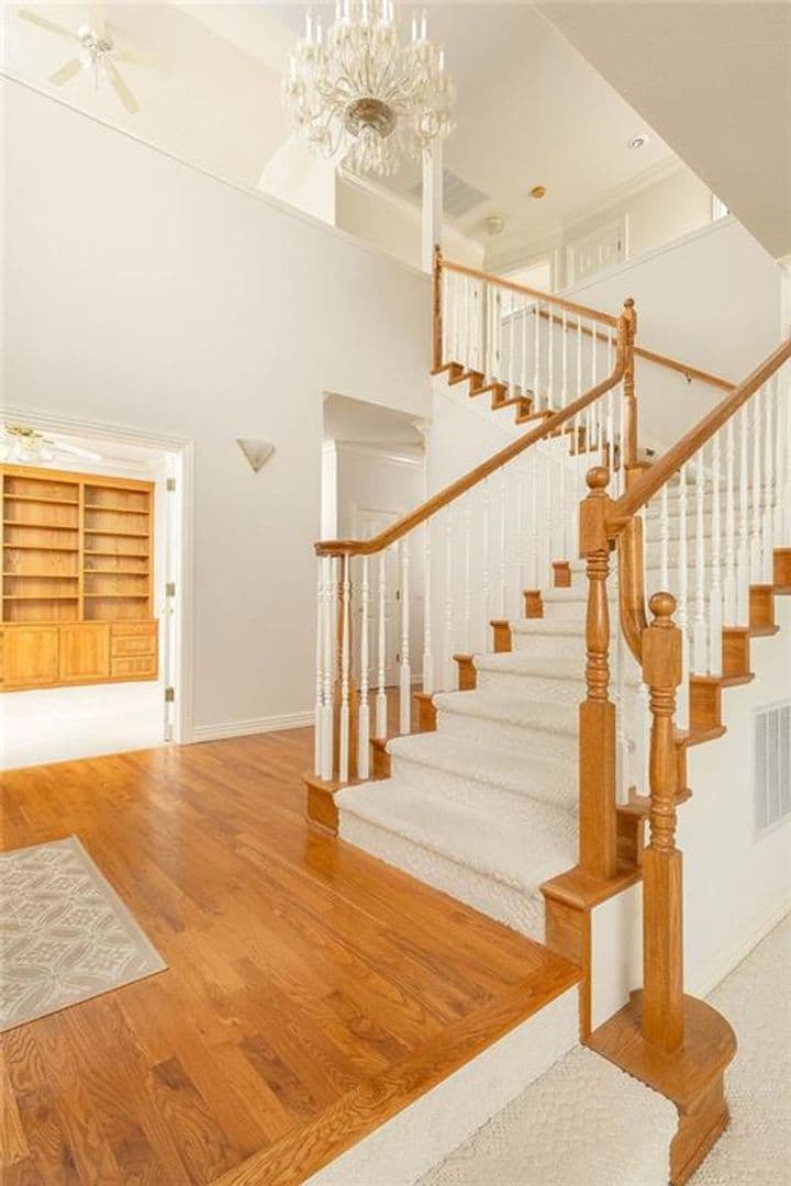 Fayetteville House: 3236 Piper Glen