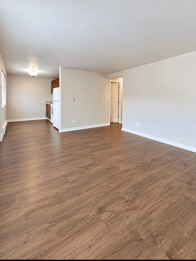 Edmonds Apartment: 21319 80th Ave W