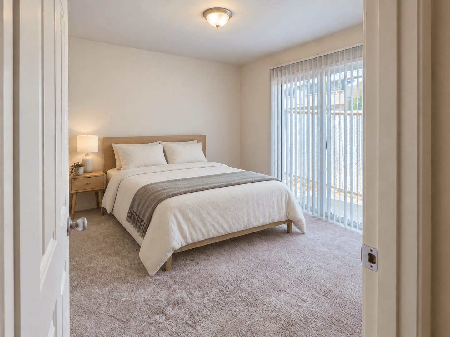 Edmonds Apartment: 21319 80th Ave W