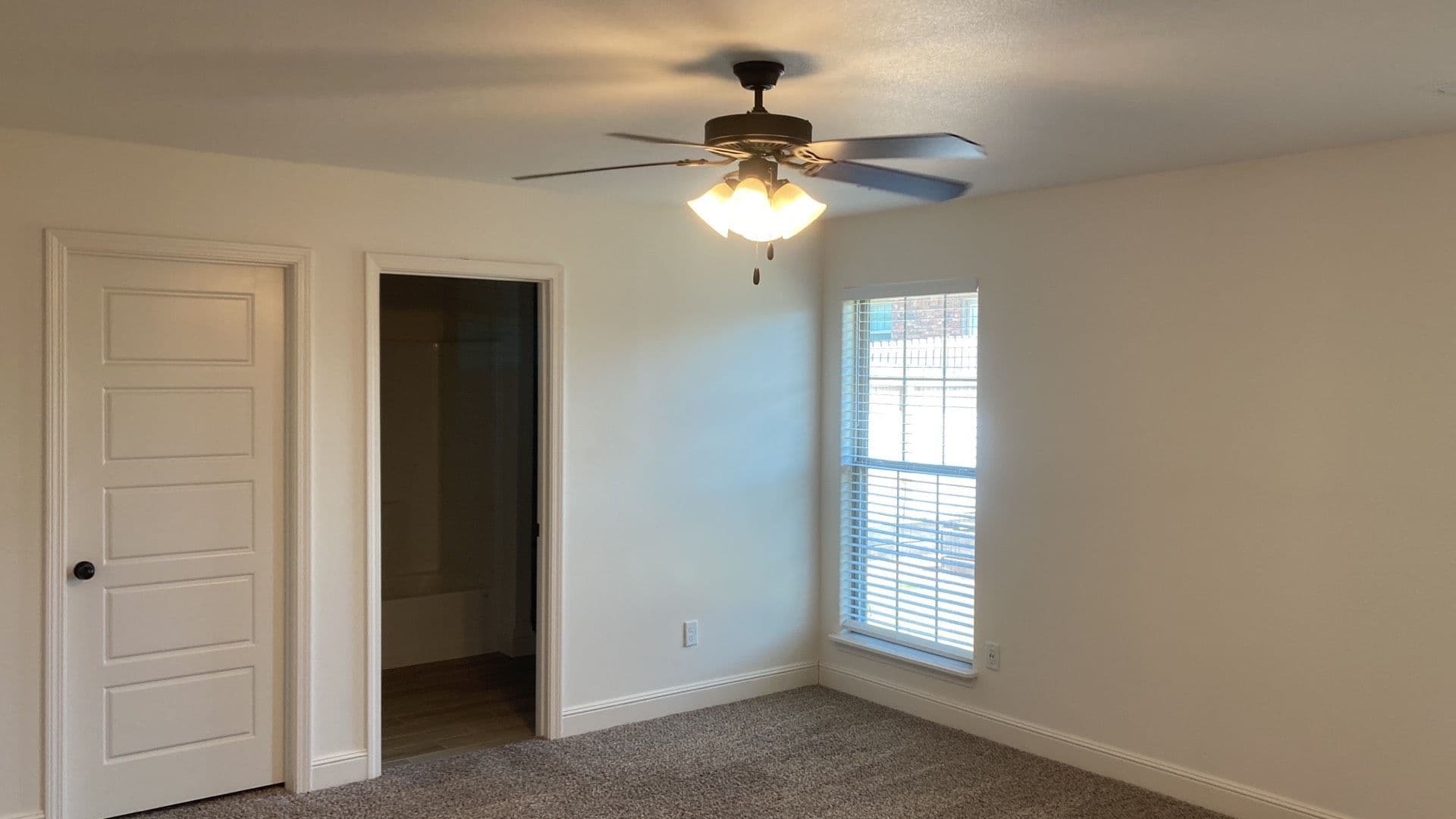 Bentonville House: 6006 NW Sherman Street