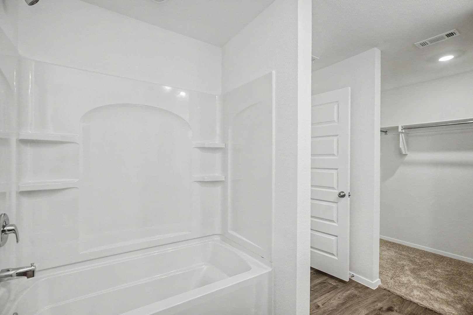 Siloam Springs House: 406 A W. Cloud Street
