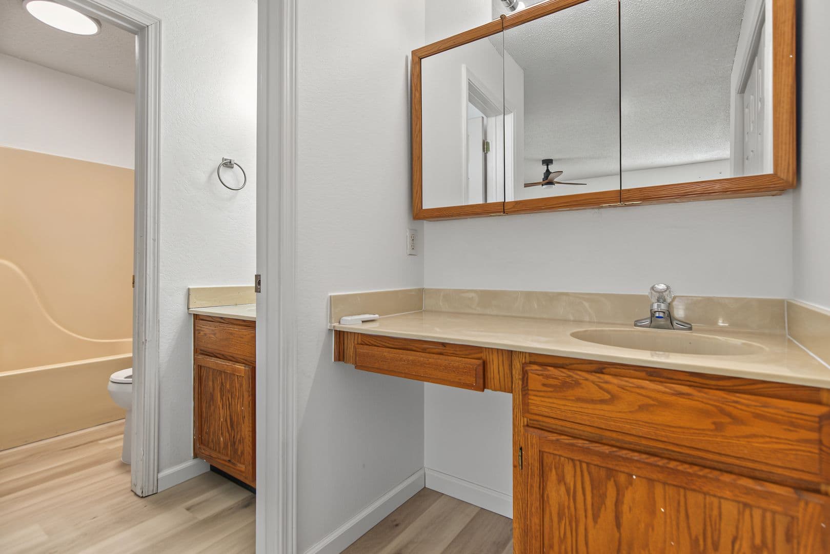 Bentonville House: 1602 Parkview Place