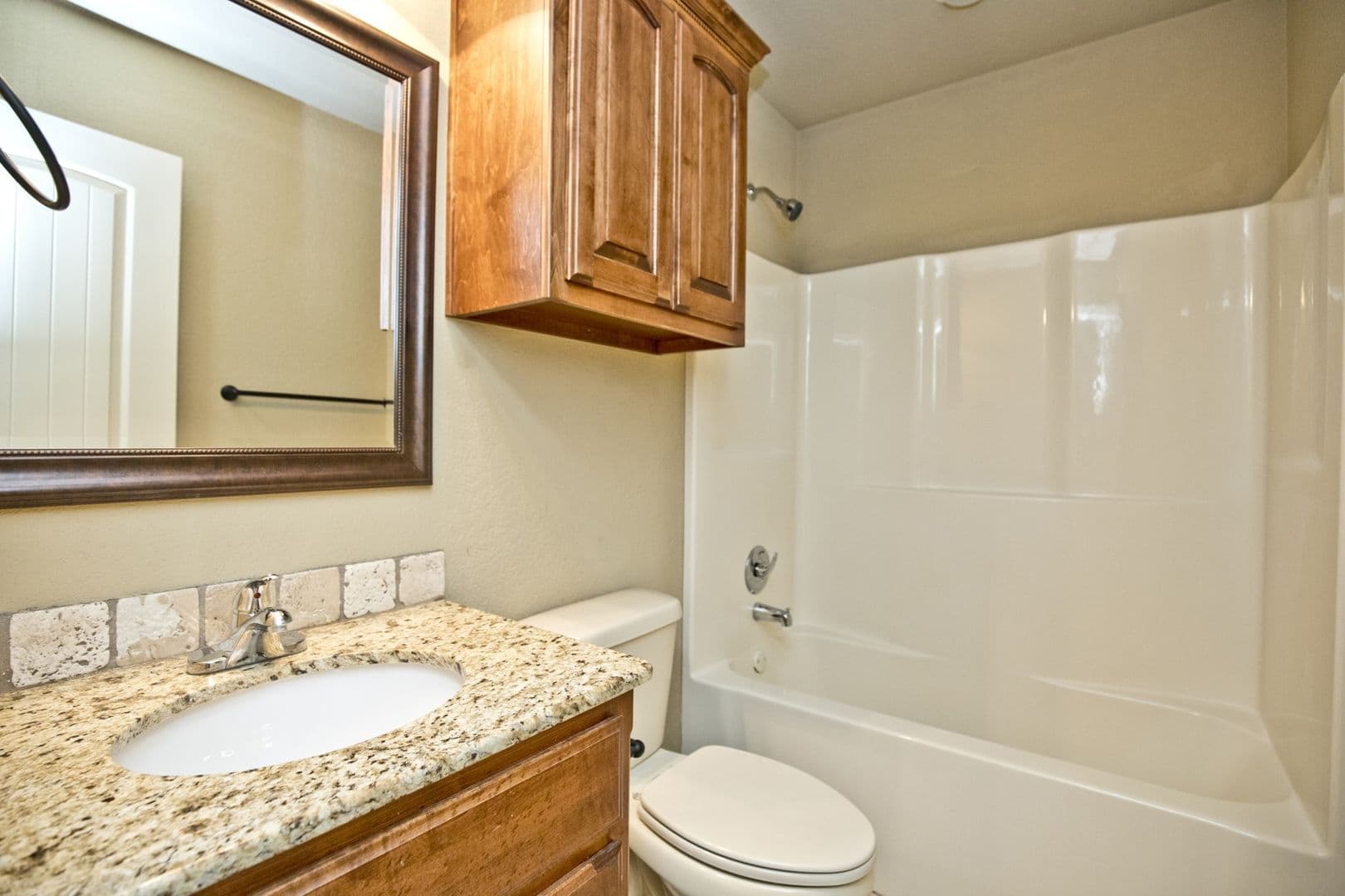 Bentonville House: 910 SW Crownview Street