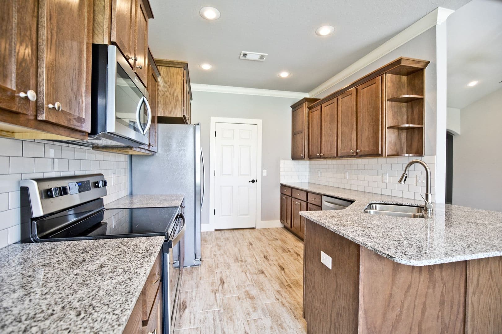 Pea Ridge House: 114 Alder Street