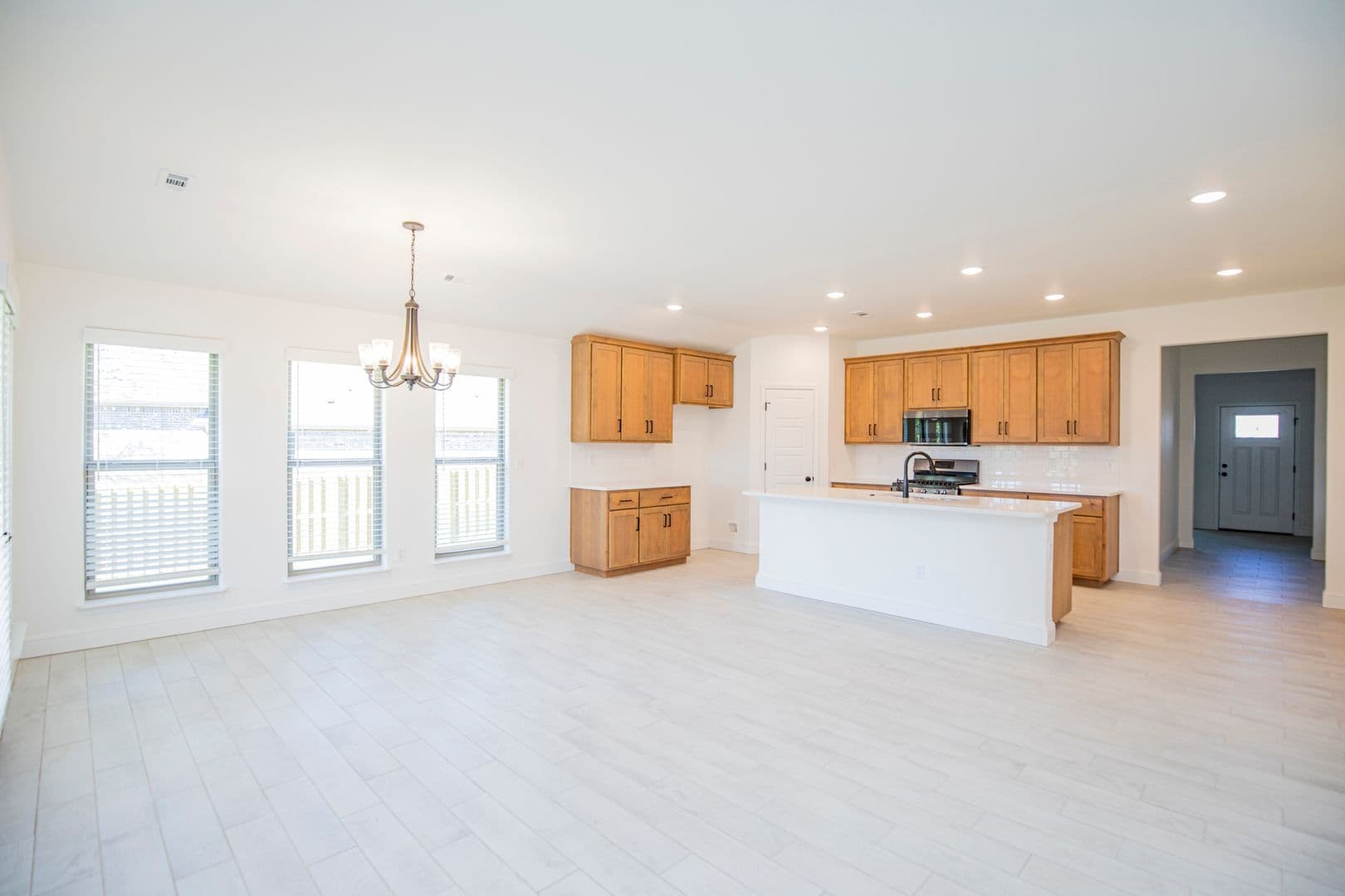 Pea Ridge House: 2515 Westbrook Loop
