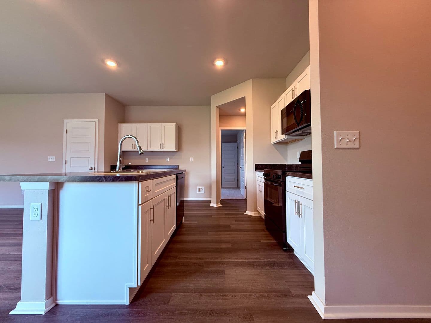 Siloam Springs House: 2508 E. Jan Street