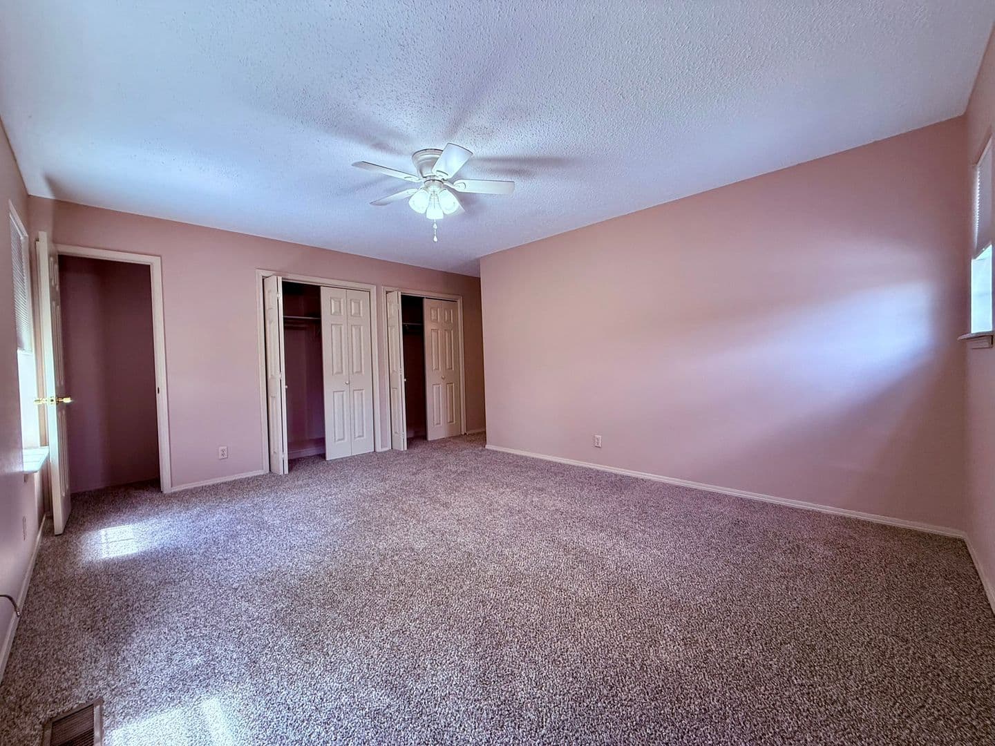 Bentonville House: 1404 A Camellia Drive
