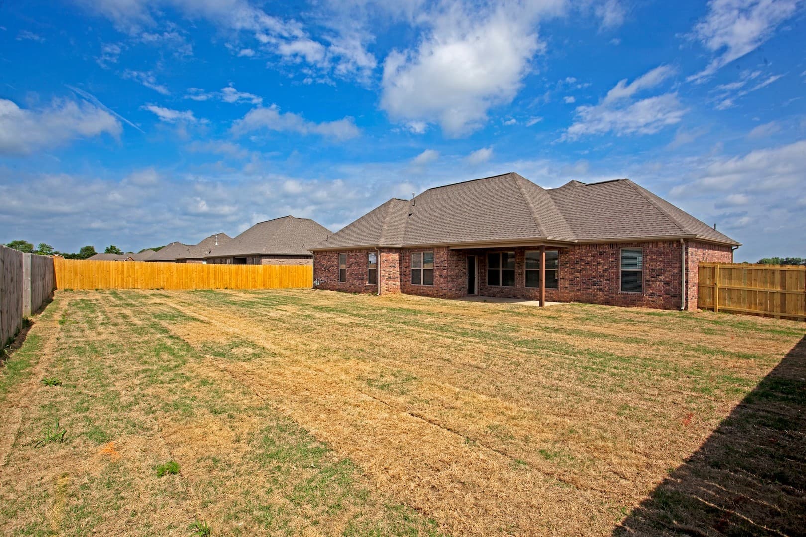 Pea Ridge House: 1003 Taylor Lane