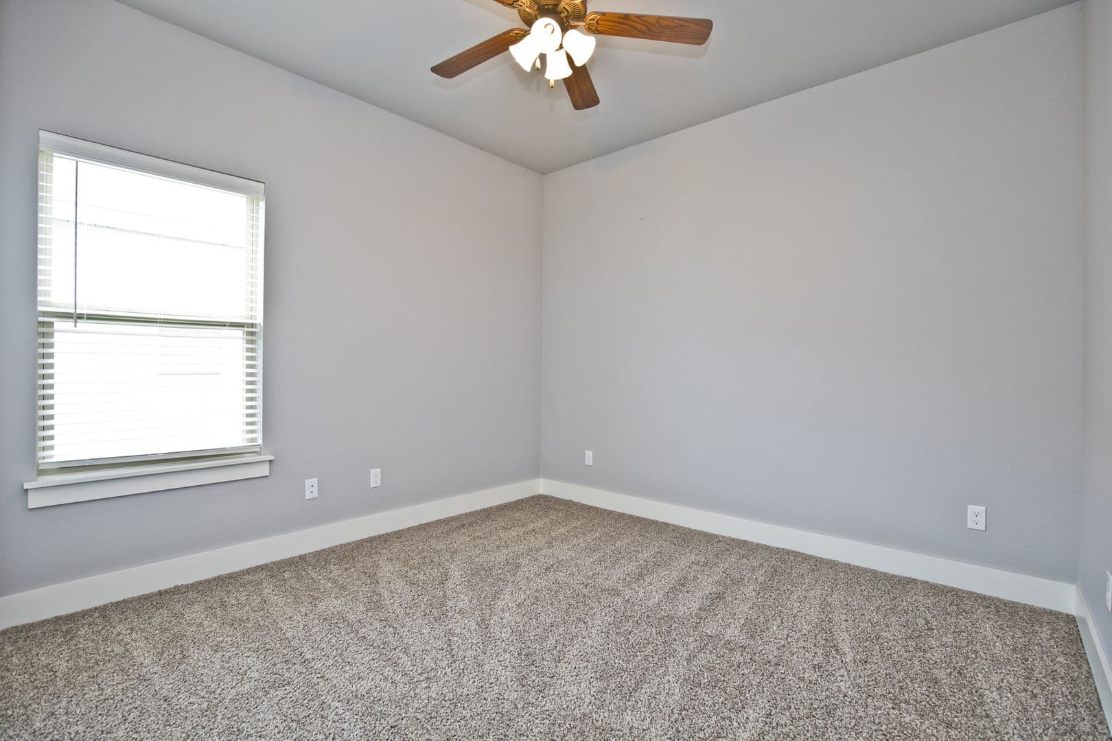 Pea Ridge House: 114 Alder Street