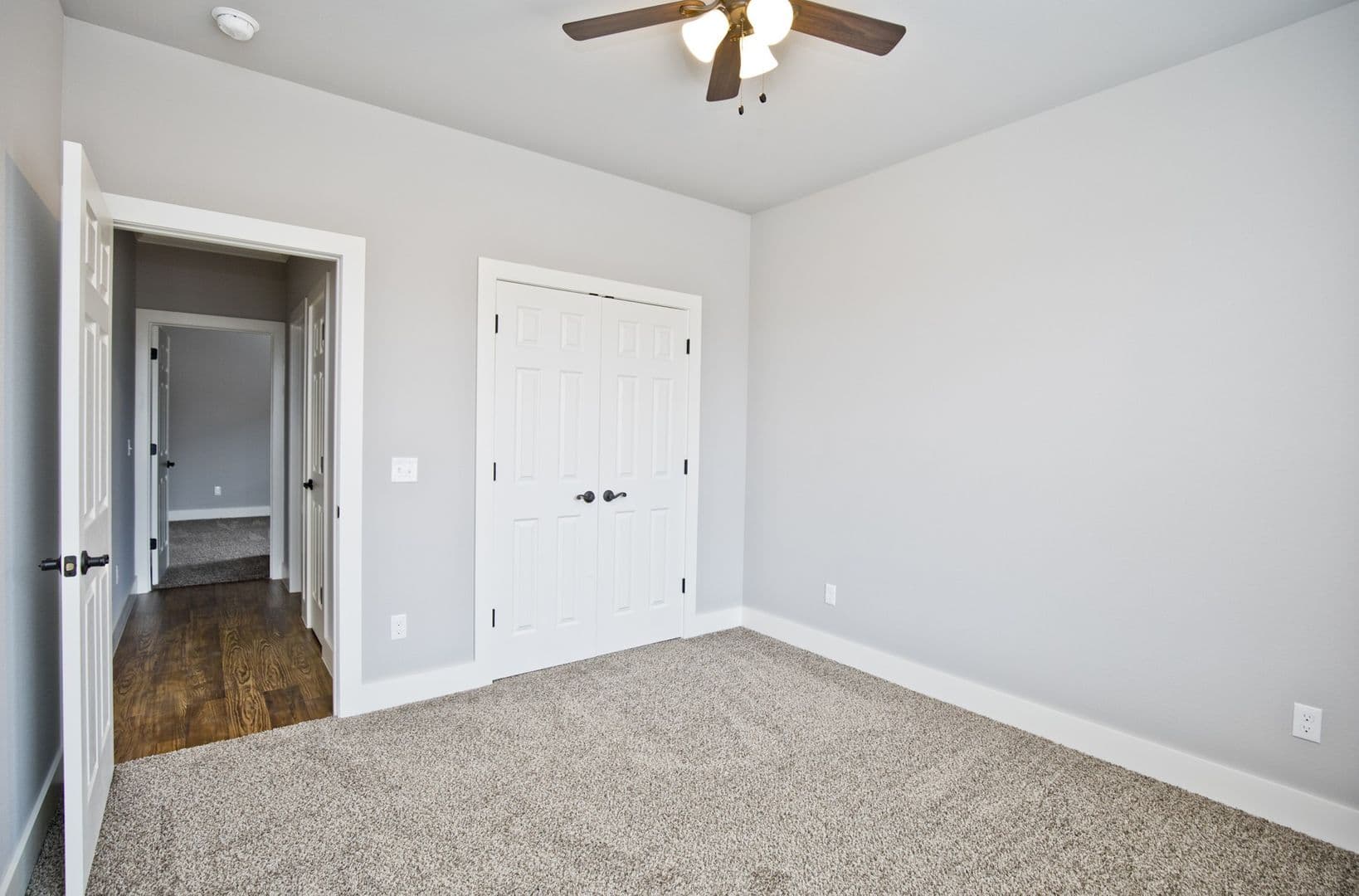 Pea Ridge House: 209 Alder Street