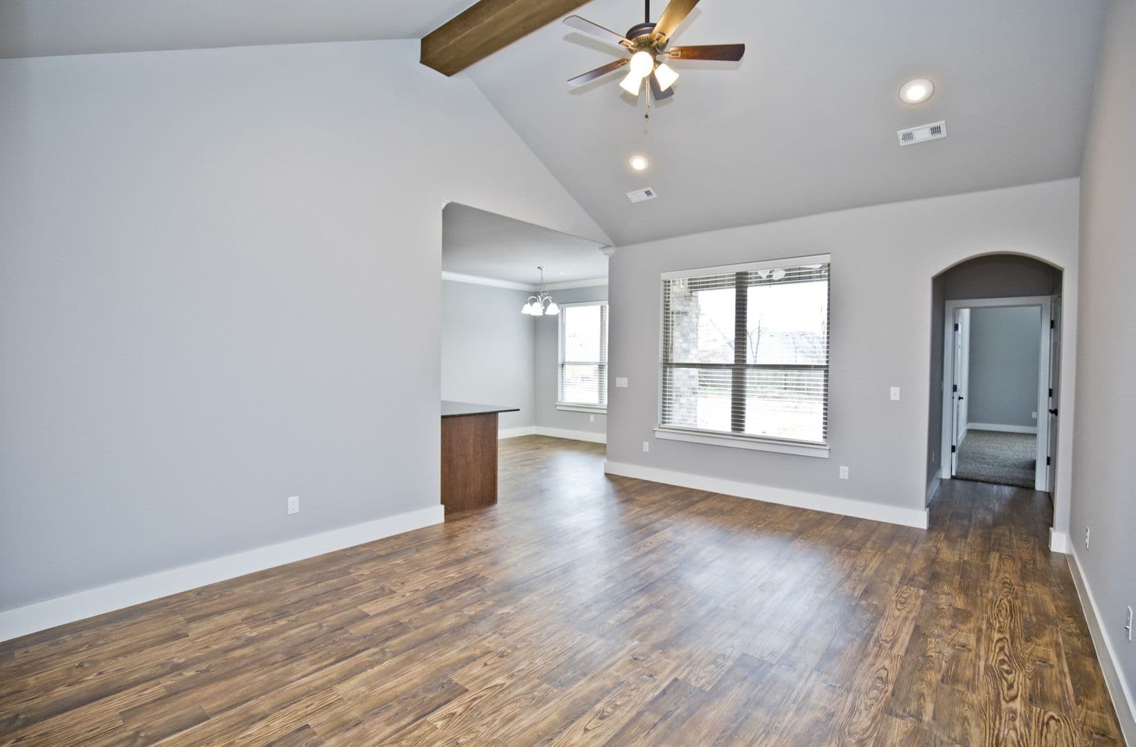 Pea Ridge House: 209 Alder Street