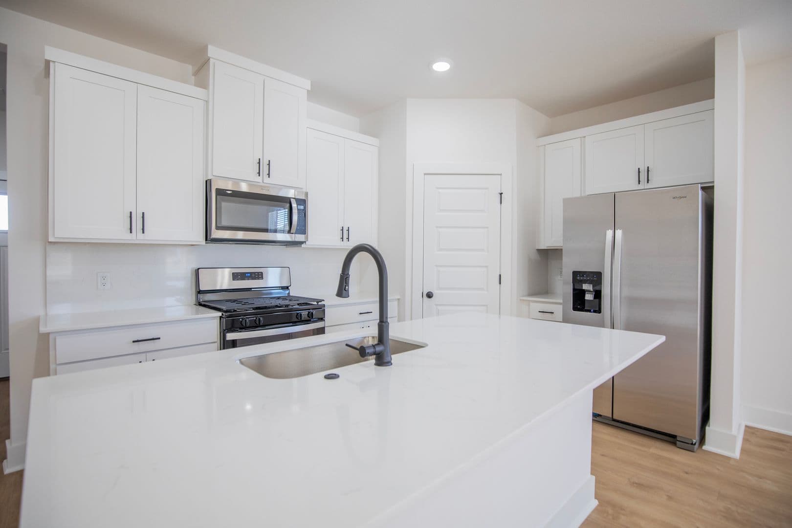 Fayetteville House: 136 S. Broyles Avenue