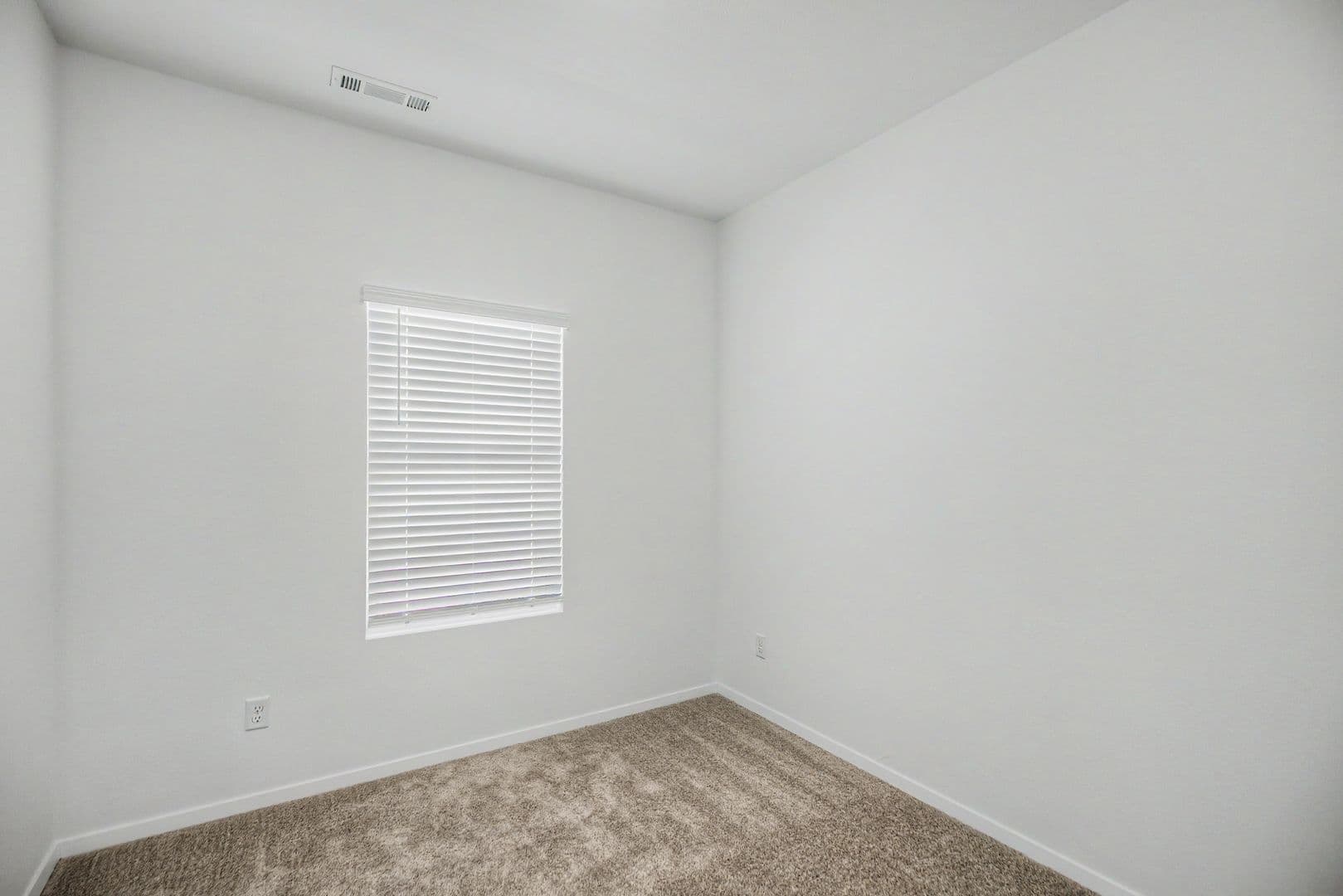 Siloam Springs House: 406 A W. Cloud Street