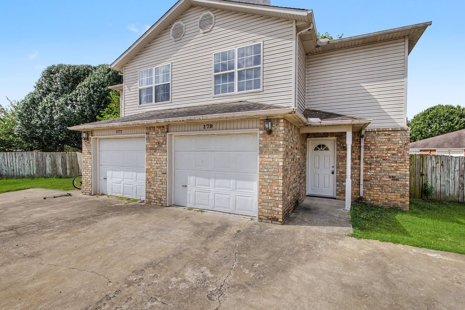 Farmington House: 179 Plover Cove