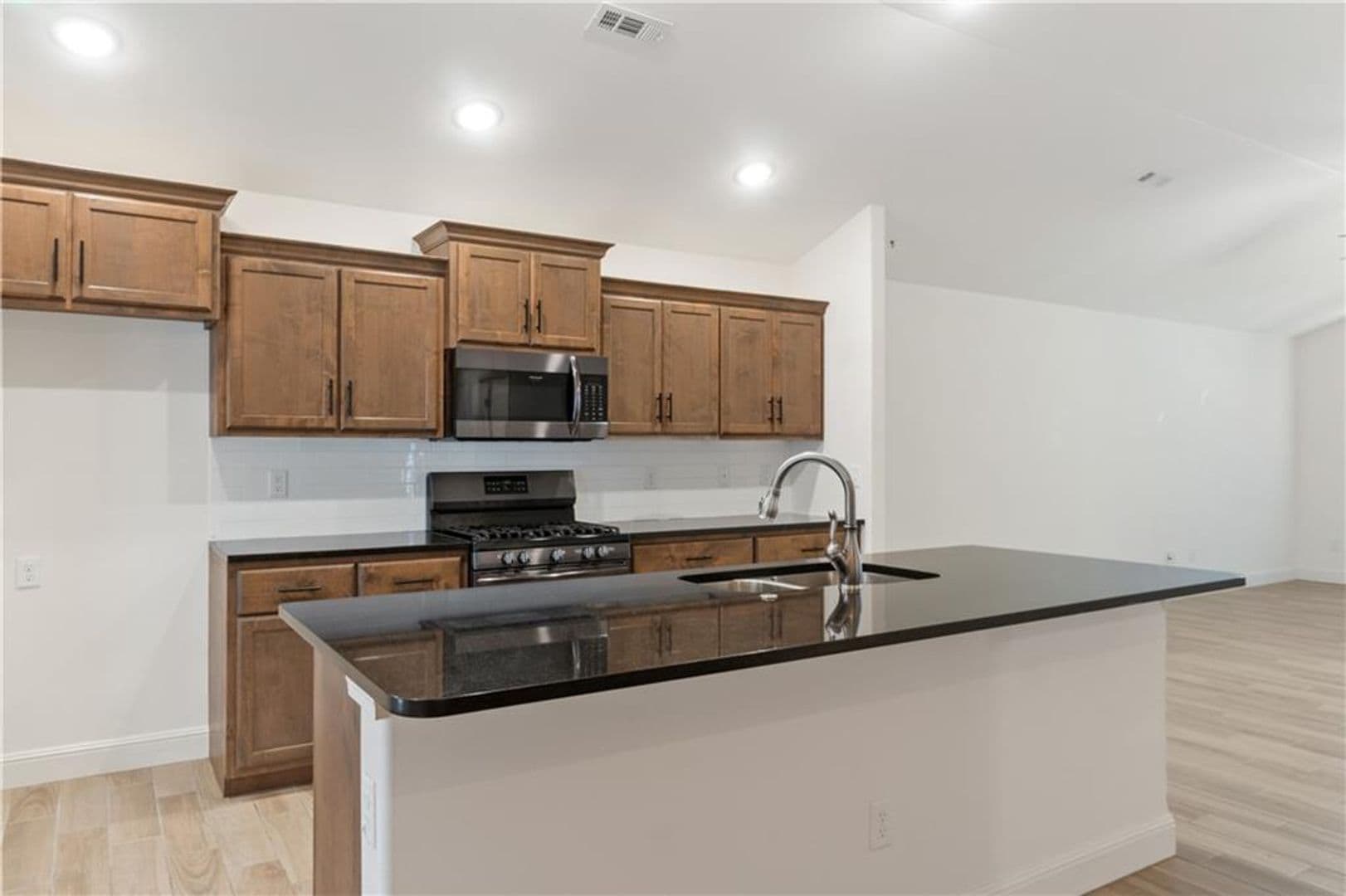 Bentonville House: 6006 NW Sherman Street