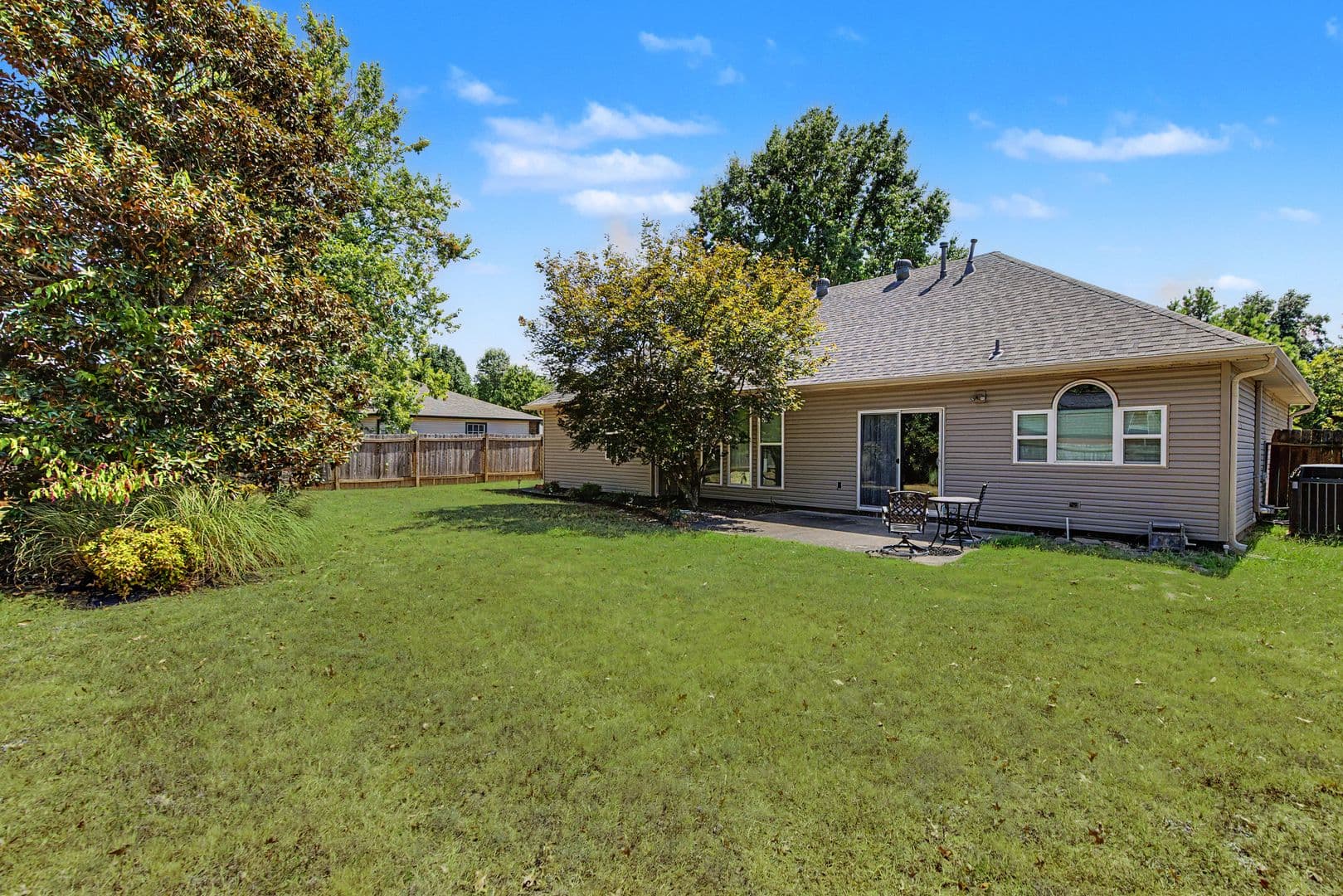 Bentonville House: 29 Ivy Circle