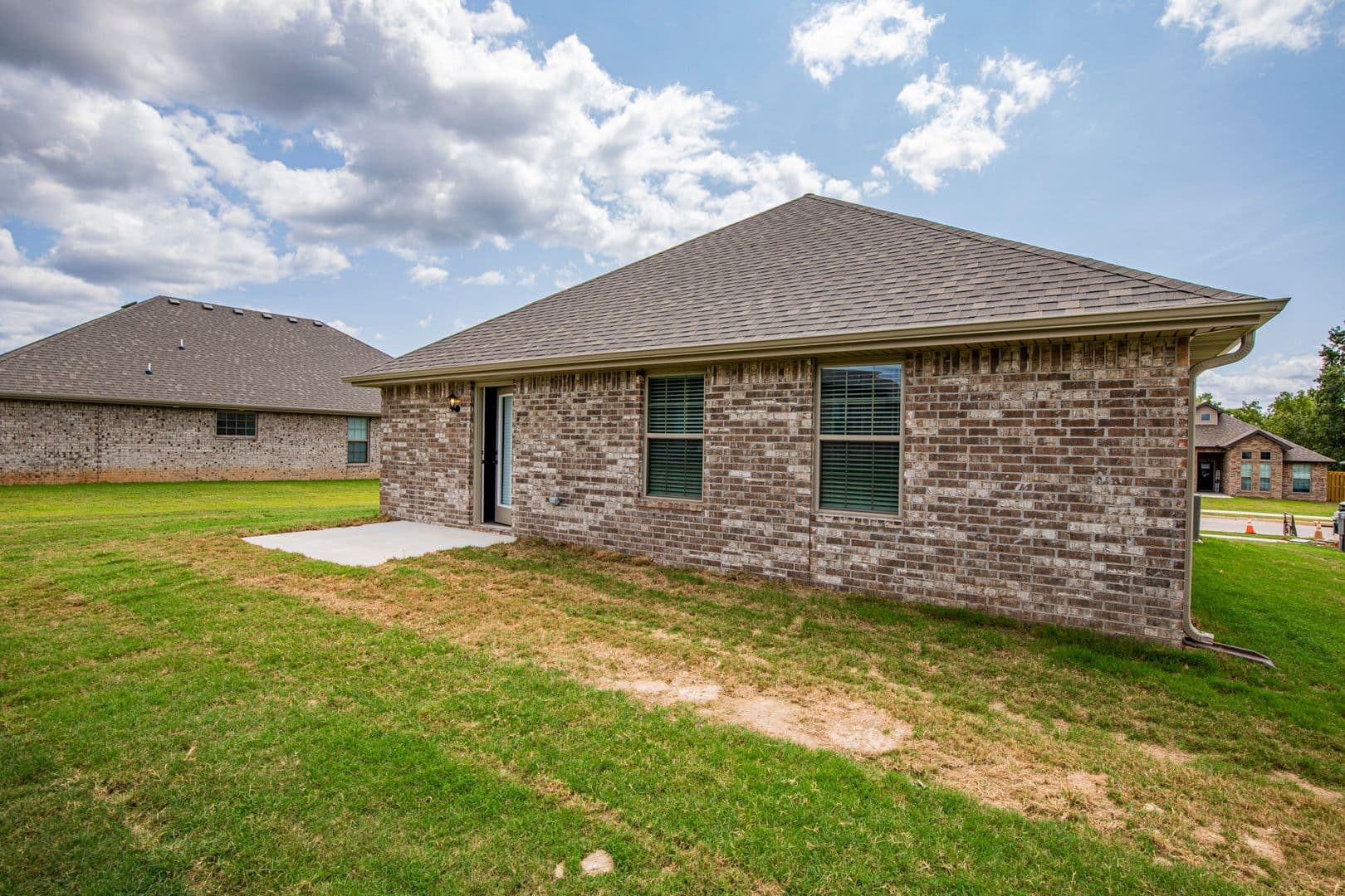 Pea Ridge House: 525 Fox  Circle