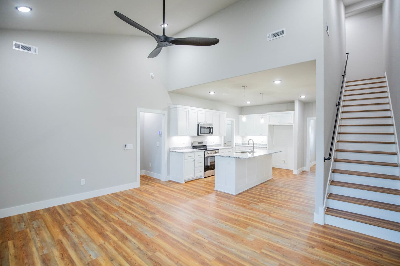 Pea Ridge House: 947 Seaborn Way