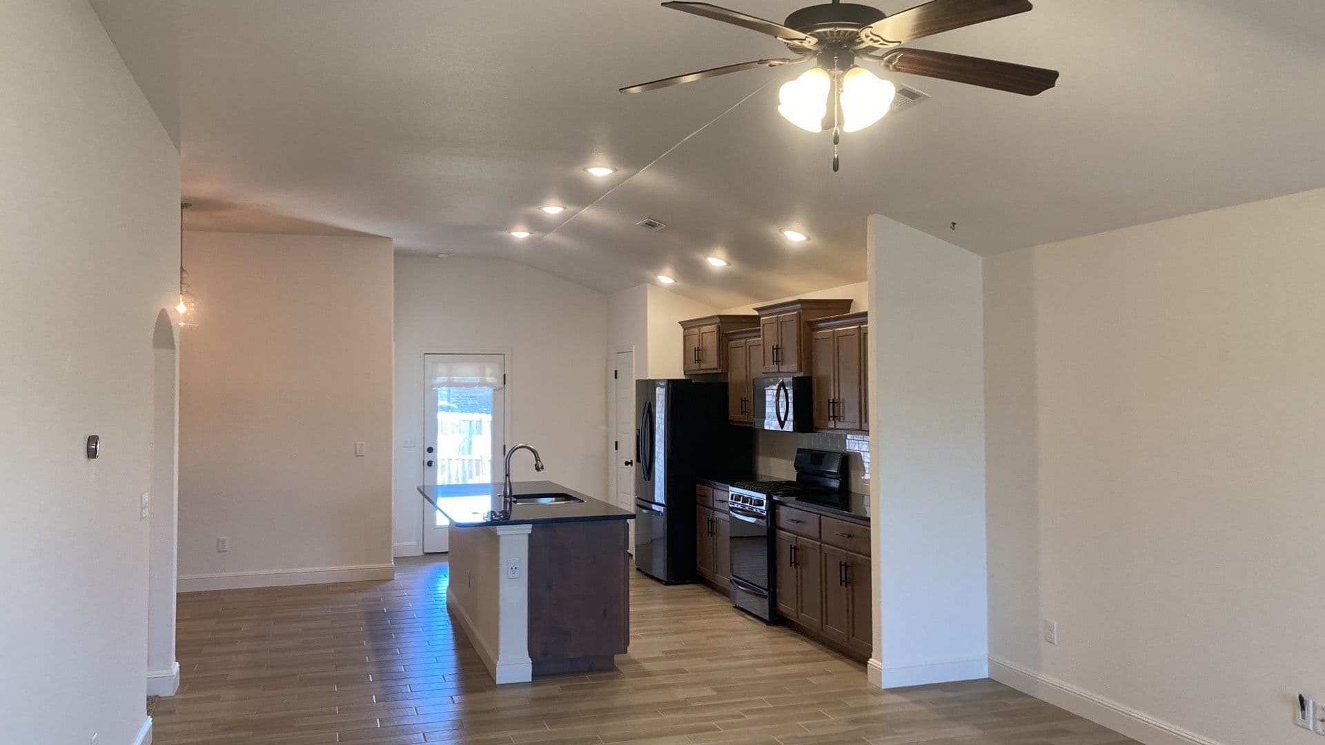 Bentonville House: 6006 NW Sherman Street