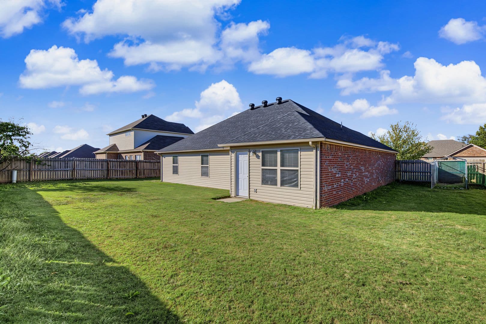 Bentonville House: 4103 SW Limestone Avenue