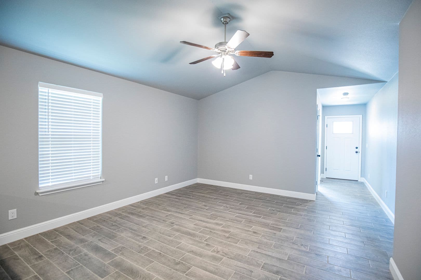 Pea Ridge House: 525 Fox  Circle